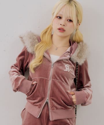 NICE CLAUP / OLIVE des OLIVE OUTLET(ナイスクラップ  / オリーブ デ オリーブ アウトレット) 【continuer】セットアップ可能フェイクファー付ベロアパーカー