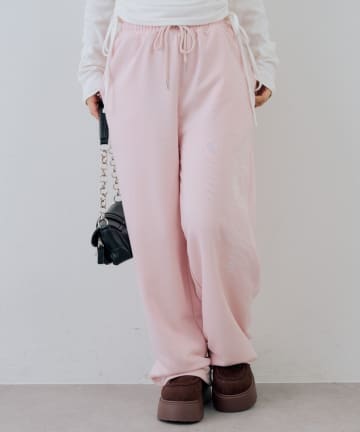 NICE CLAUP / OLIVE des OLIVE OUTLET(ナイスクラップ  / オリーブ デ オリーブ アウトレット) 【ANOTHER BRANCH】刺繍ロゴパンツ