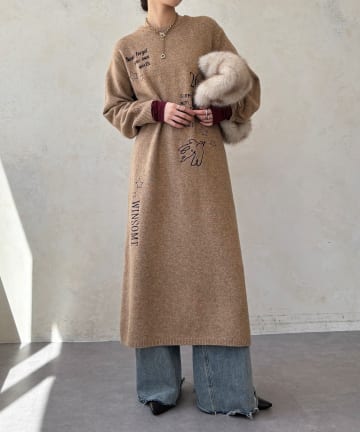 DOUDOU(ドゥドゥ) 【WEB限定】レタリング刺繍ニットワンピース