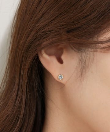 FREDY & GLOSTER(フレディ アンド グロスター) プチビジューピアス
