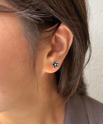 Lattice(ラティス) フラワーマグネットピアス