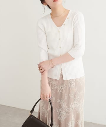 NICE CLAUP / OLIVE des OLIVE OUTLET(ナイスクラップ  / オリーブ デ オリーブ アウトレット) 【natural couture】うす金釦ぴたリブニットカーディガン