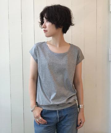 シンプルカットソー