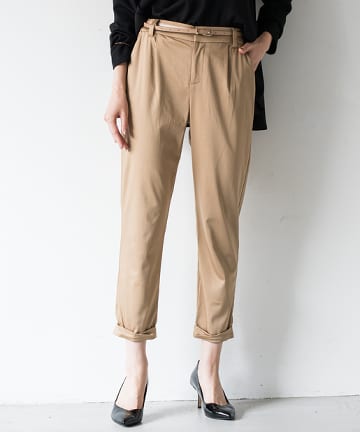 裾ねじりパンツ