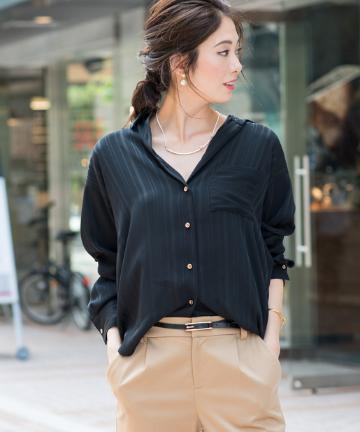 サテンストライプシャツ