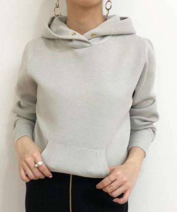 ニットパーカー