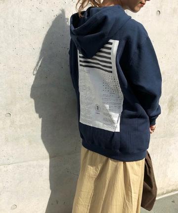 アルファブラットチットプルパーカー