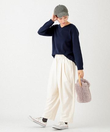 タックテーパードパンツ