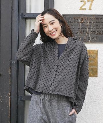 小花刺繍前アキブラウス