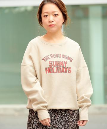 'SUNNY HOLIDAYS'裏起毛スウェットプルオーバー
