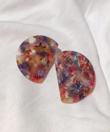鼈甲調ハーフムーンピアス