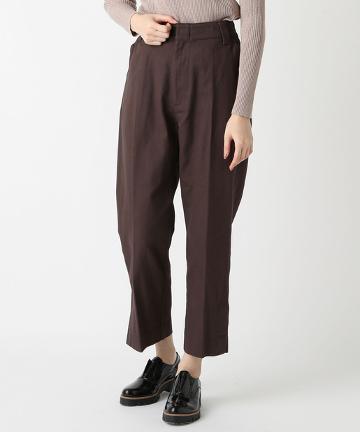 バックベルトテーパードパンツ