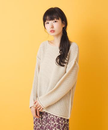 透かし編みニット