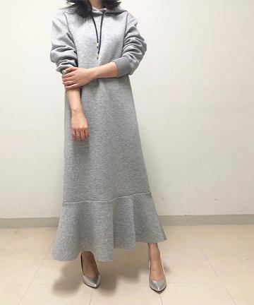 フリルフーディーワンピース