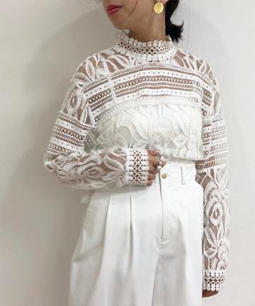 レースブラウス