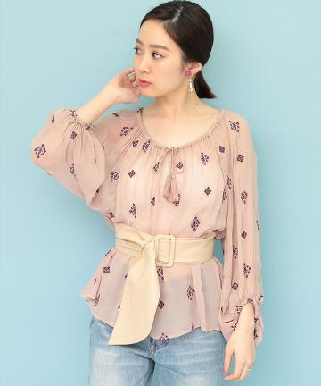 シフォン刺繍ブラウス