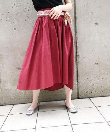 ヘムラインスカート