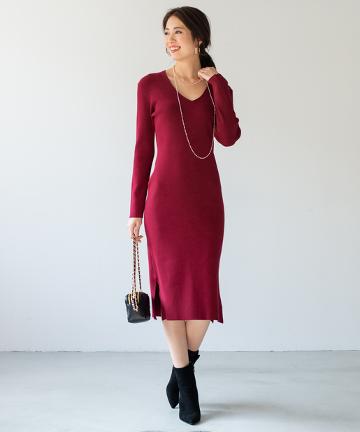 Vネックニットワンピース