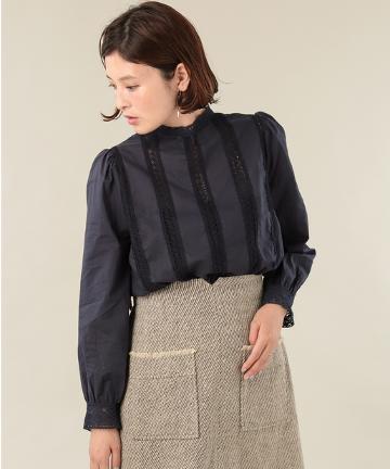 レーステープ使いブラウス
