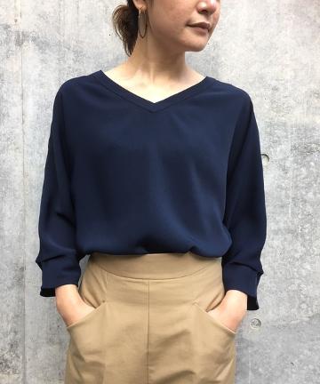 VネックドルマンBL