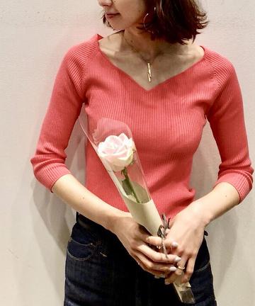 ハートネックニット