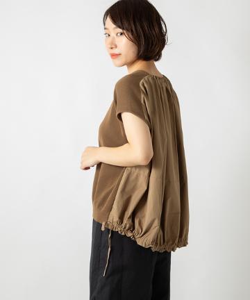 後ろプックリニット