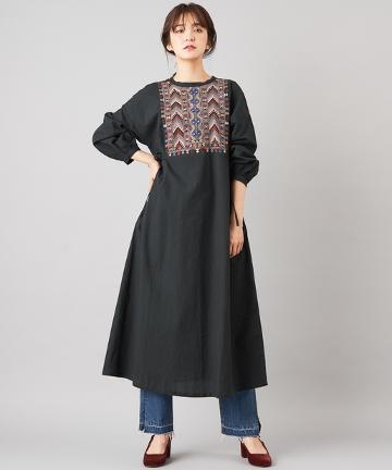 ニスタン刺繍ワンピース