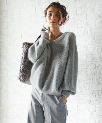 オーバーUネックニット【オンラインストア限定商品】