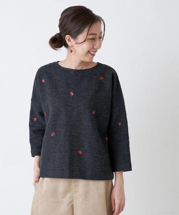 小花刺繍プルオーバーカットソー