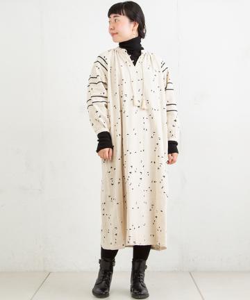 ランダム刺繍ワンピース