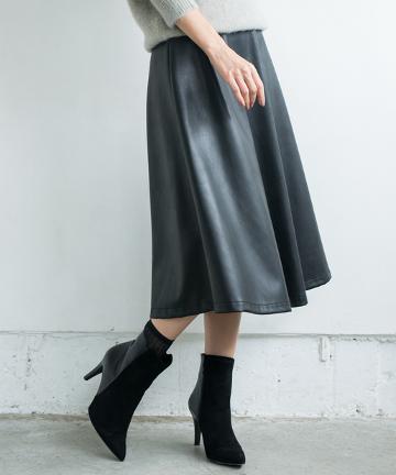 フェイクレザーフレアスカート