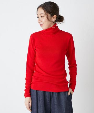 シンプルリブタートルニット
