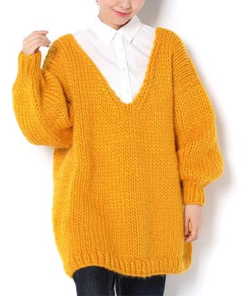 【I LOVE MR.MITTENS】BIG Vネックニット