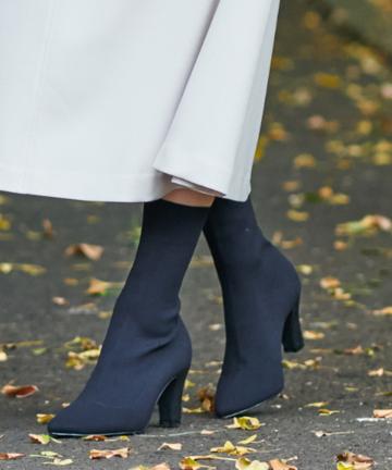 ニットミドルブーツ