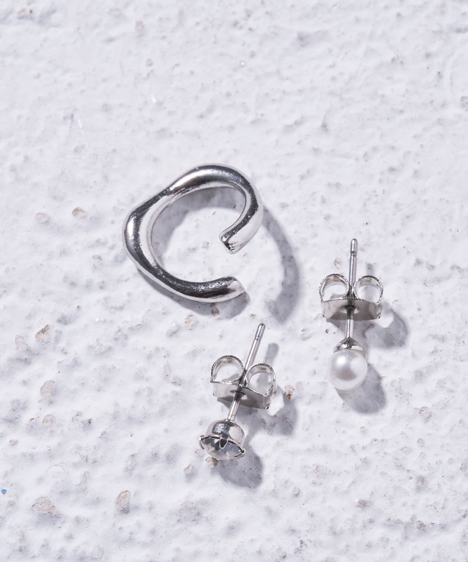 ピアス 可愛い場所をオークションとネットショッピングで価格の安い順by Aucomp価格比較