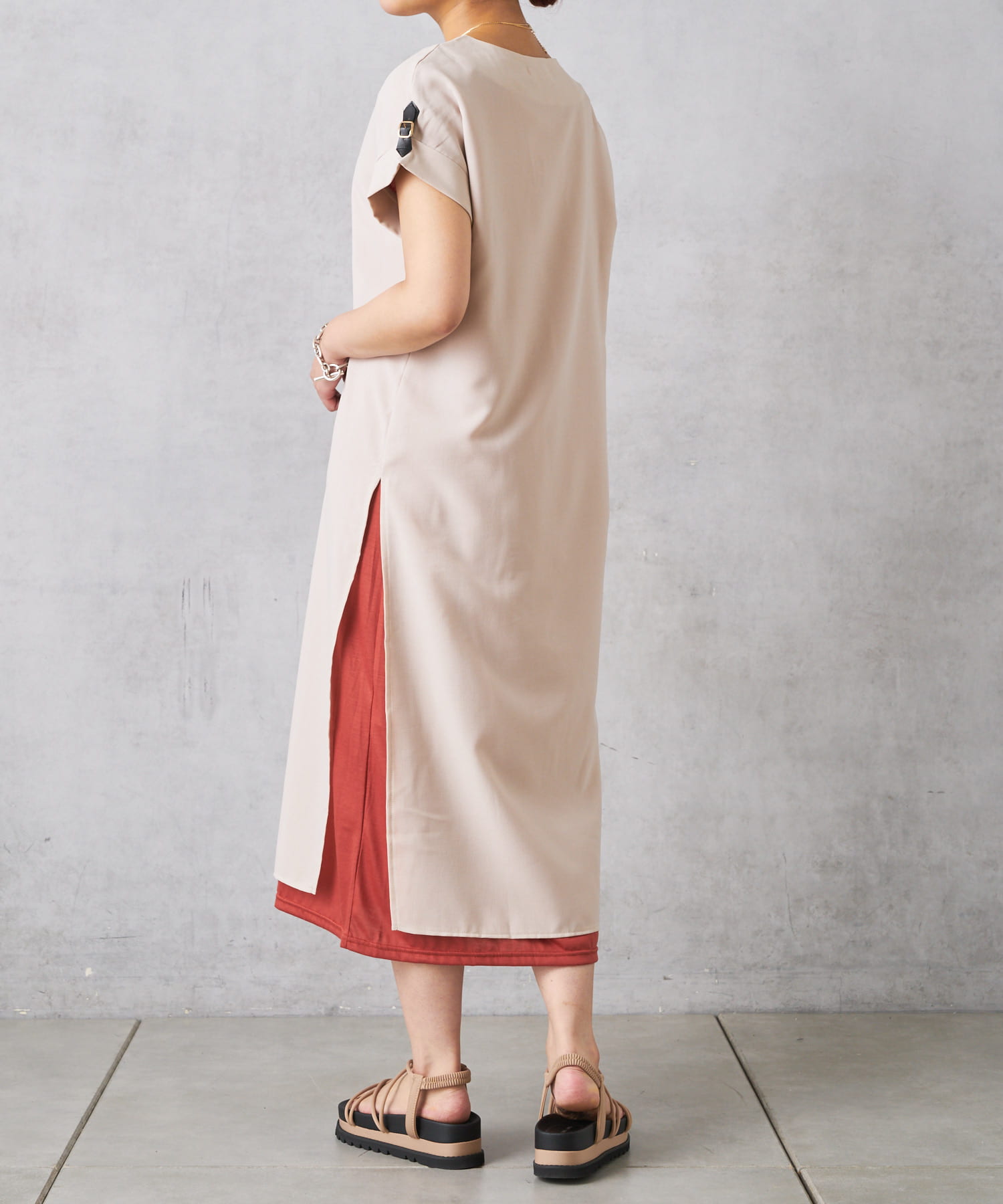 大人リラックス 袖ベルト スリットワンピース Pal Collection パルコレクション レディース Pal Closet パルクローゼット パルグループ公式ファッション通販サイト