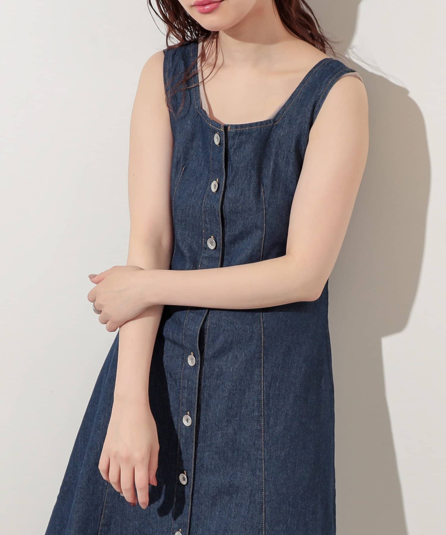 美品✨PRADA ペプラム切替 バックリボン フレアワンピース ハイウエスト 紺 美品✨PRADA ペプラム切替 バックリボン フレアワンピース ハイ