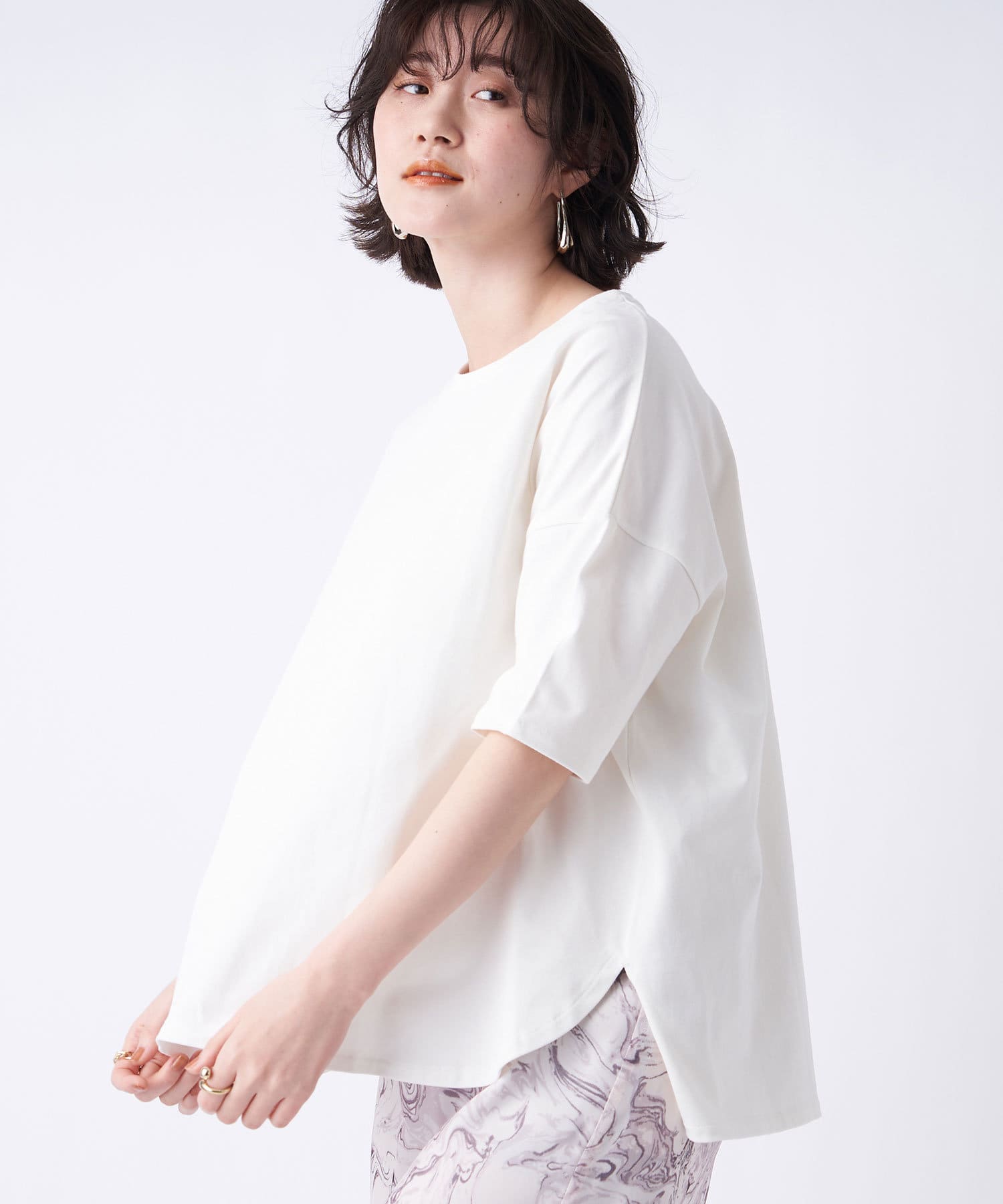 色違いで揃えたくなる 洗える 汗染み防止クルーネックビックtシャツ Un Dix Cors アンディコール レディース Pal Closet パルクローゼット パルグループ公式ファッション通販サイト