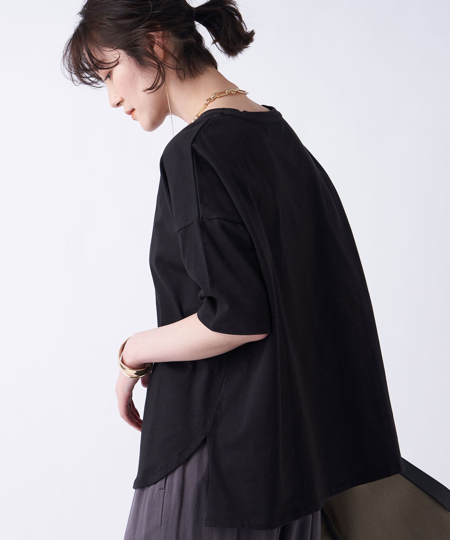 un dix cors(アンディコール) 【《色違いで揃えたくなる》洗える】汗染み防止クルーネックビックTシャツ