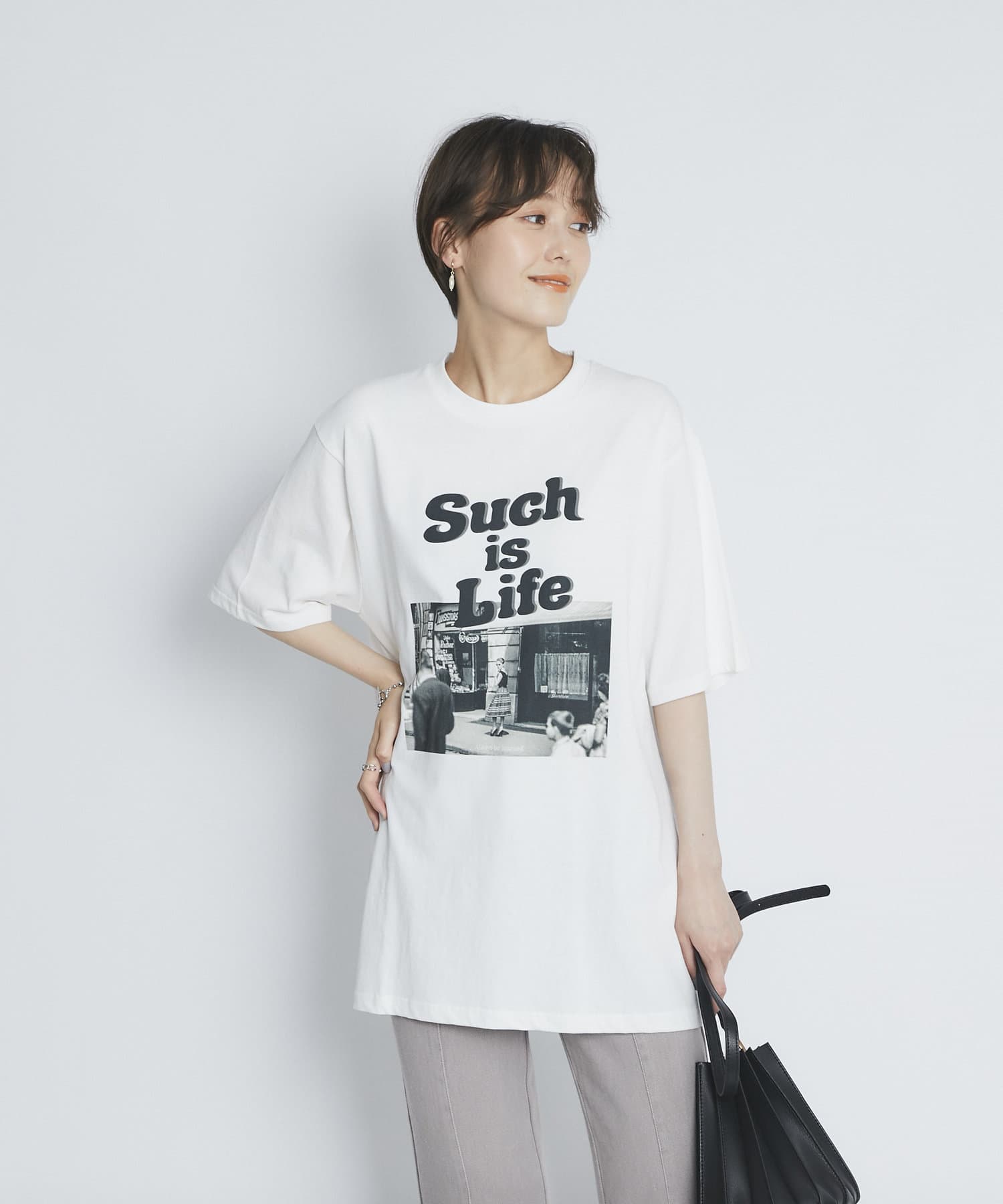 カジュアルコーデのマストアイテム フォトtシャツ Un Dix Cors アンディコール レディース Pal Closet パルクローゼット パルグループ公式ファッション通販サイト