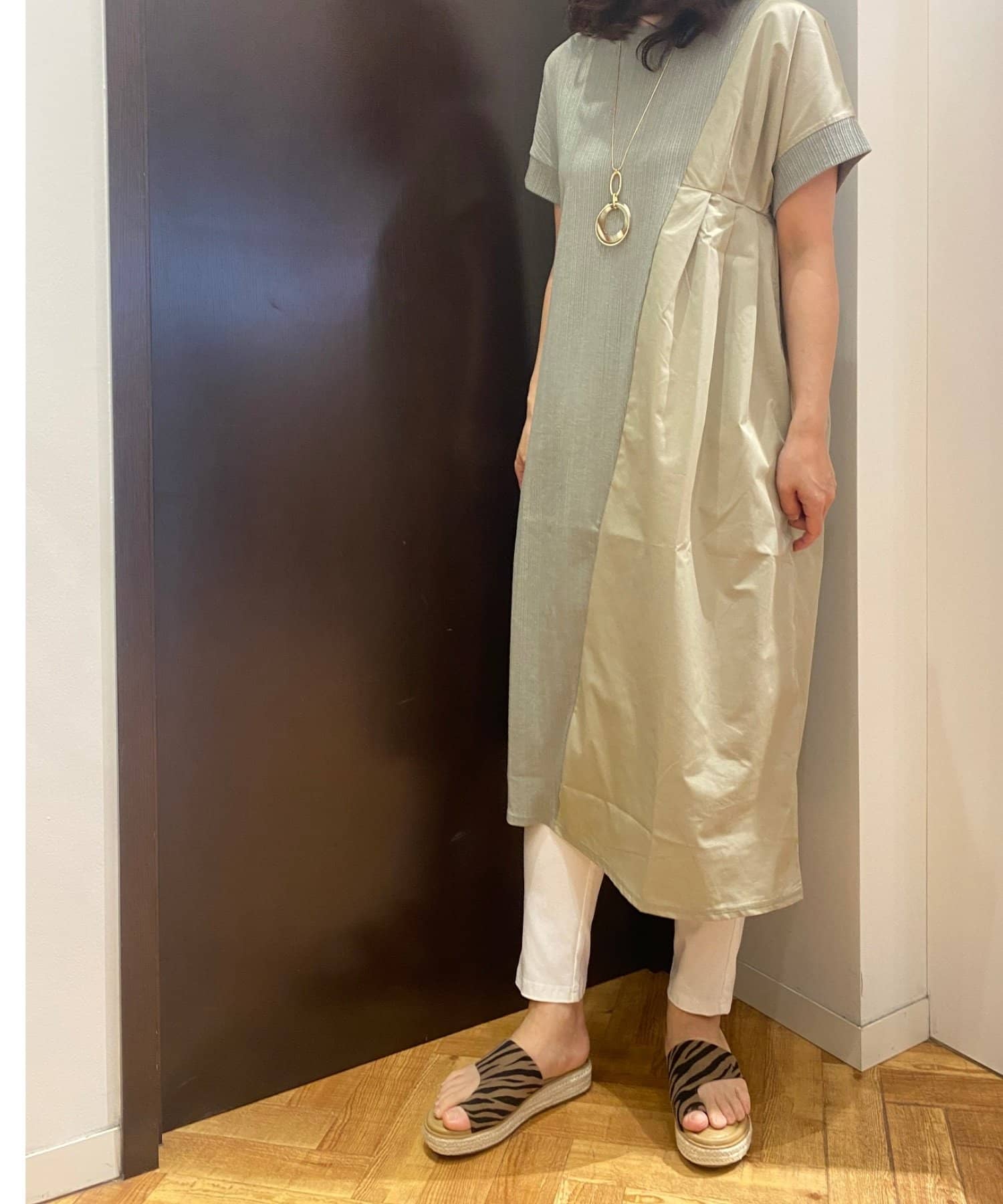 １枚で存在感 ギャザー切替ワンピース Pal Collection パルコレクション レディース Pal Closet パルクローゼット パルグループ公式ファッション通販サイト