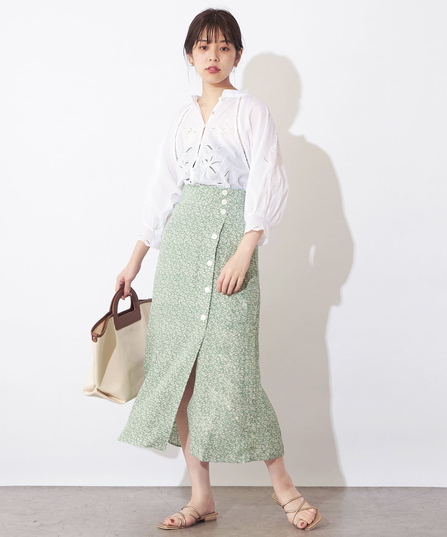 *PULL＆BEAR*小花柄 プリーツテキスタイル スリット スカート D PULL＆BEAR*小花柄 プリーツテキスタイル スリット スカート D