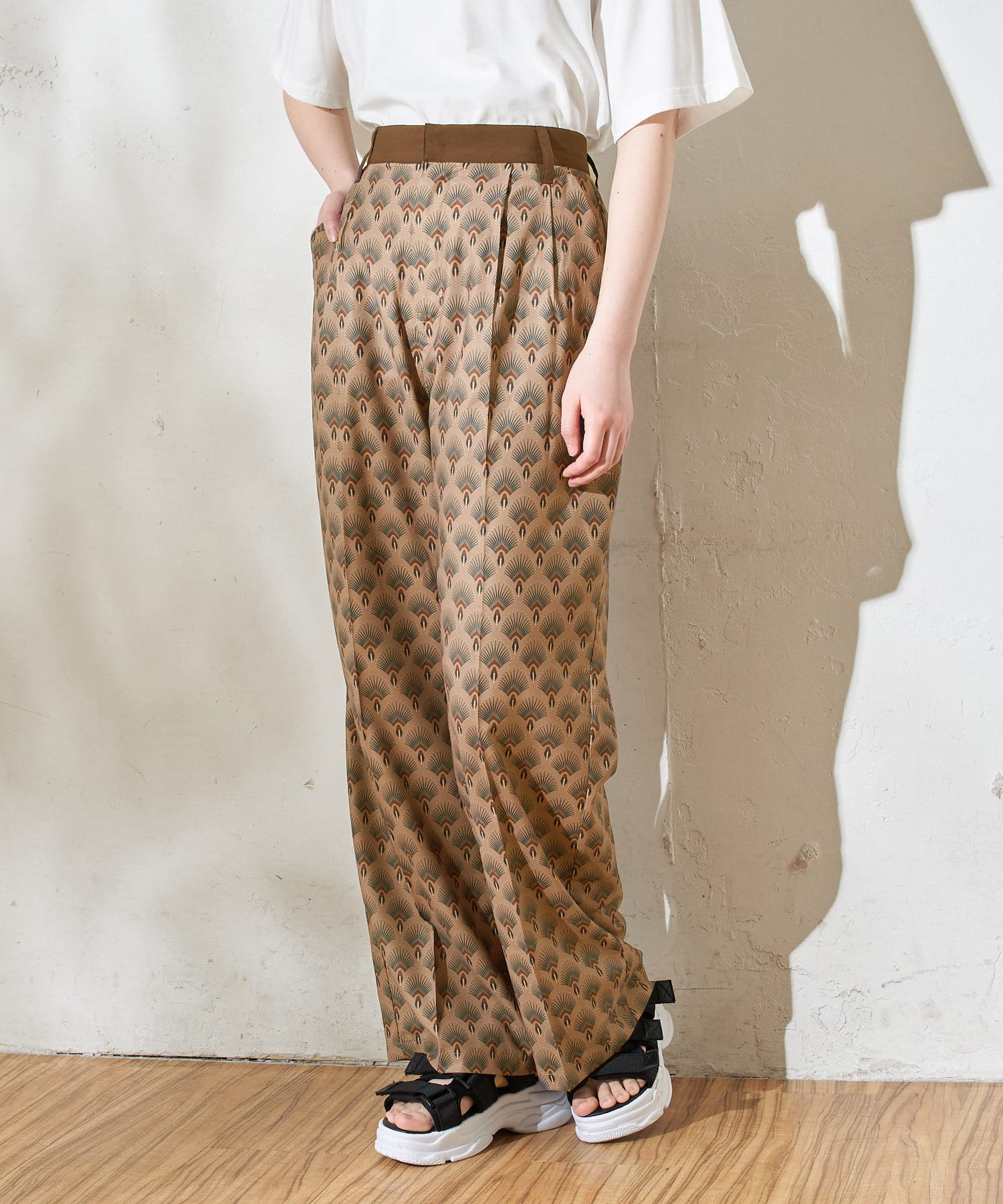 アールデコ柄ウエスト配色スラックス Olive Des Olive Outlet オリーブ デ オリーブ アウトレット レディース Pal Closet パルクローゼット パルグループ公式ファッション通販サイト