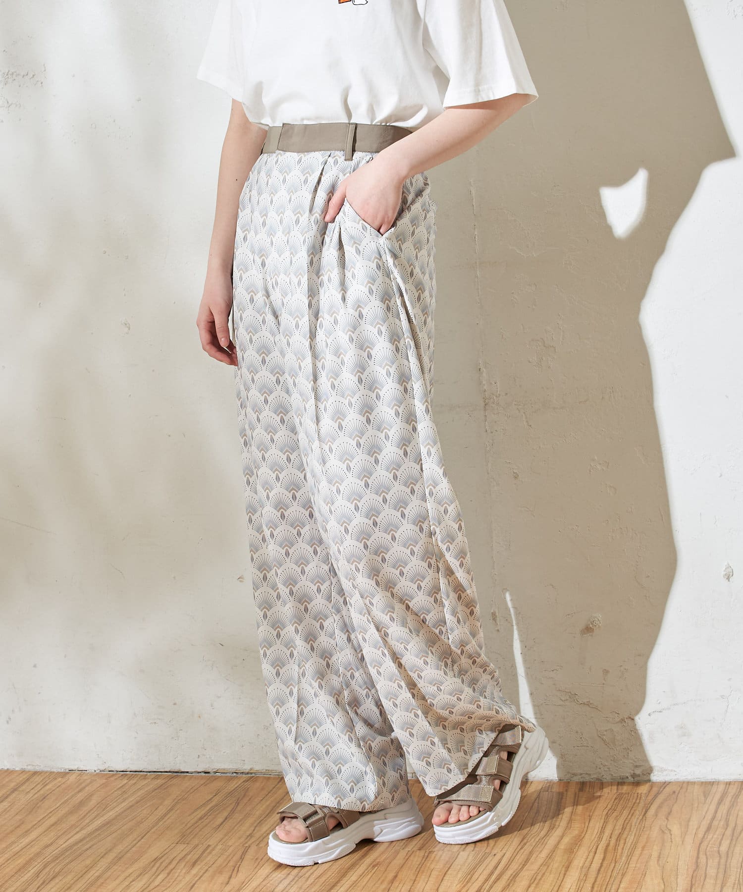 アールデコ柄ウエスト配色スラックス Olive Des Olive Outlet オリーブ デ オリーブ アウトレット レディース Pal Closet パルクローゼット パルグループ公式ファッション通販サイト