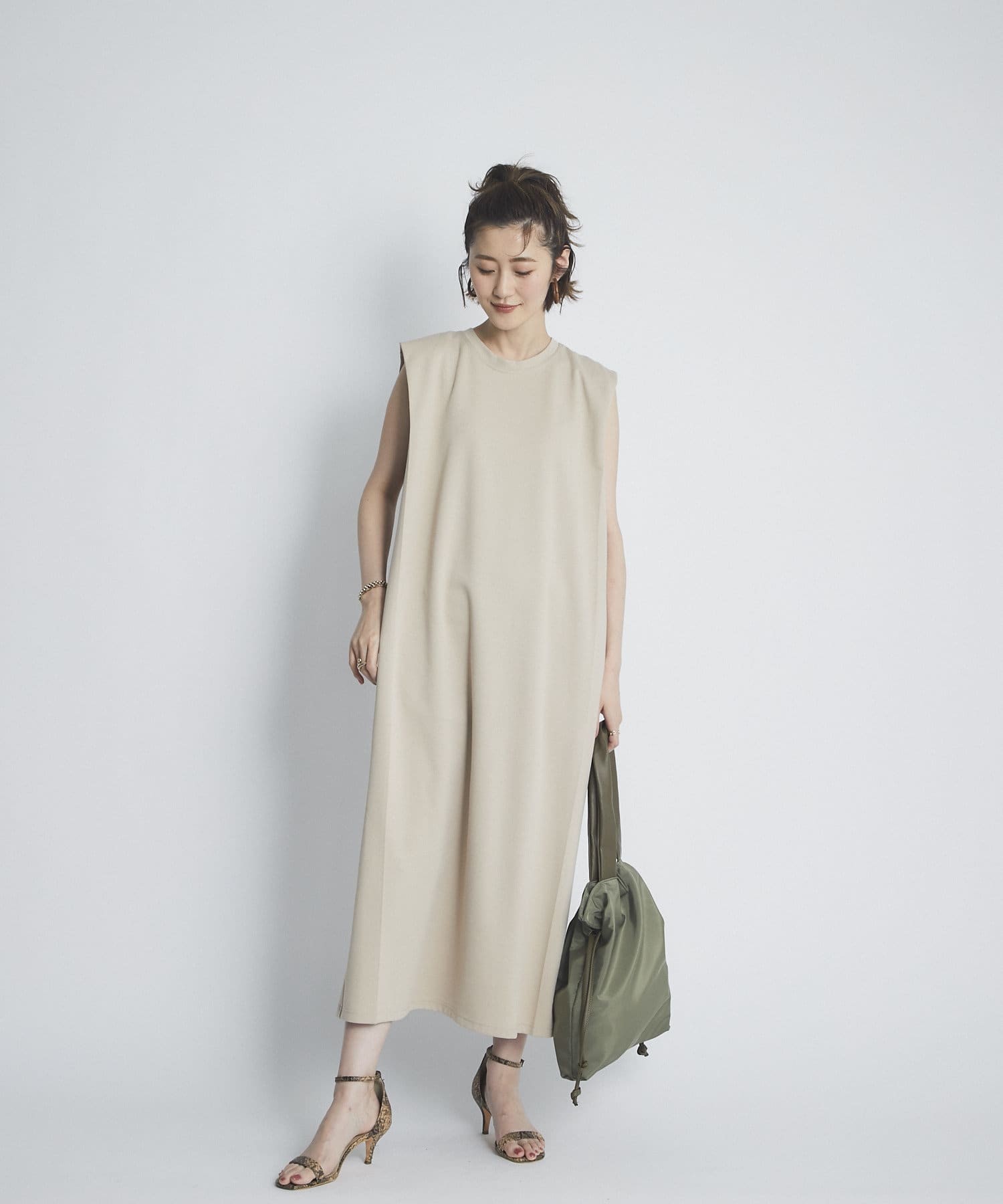 二の腕すっきり見え 肩タックカットワンピース Un Dix Cors アンディコール レディース Pal Closet パルクローゼット パルグループ公式ファッション通販サイト