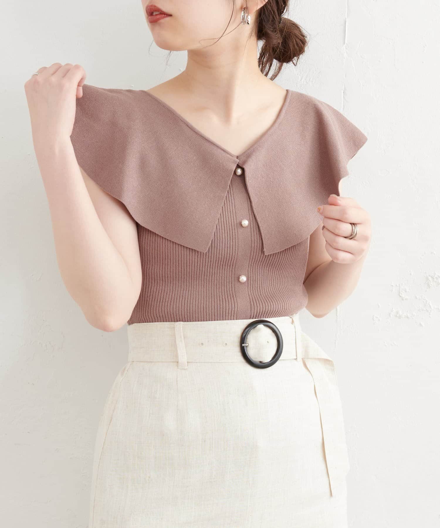 natural couture(ナチュラルクチュール) パール釦デザインひらっと衿ニット