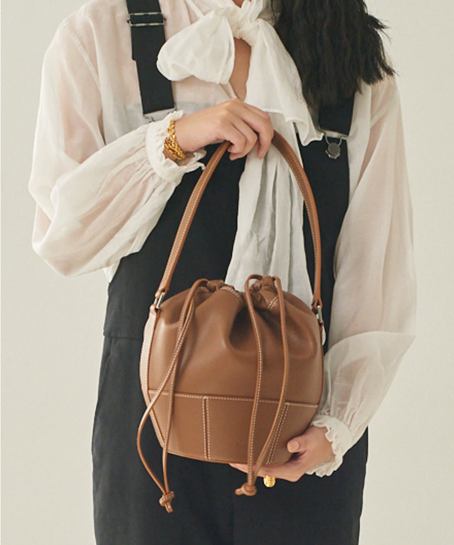 遊び心溢れるエルボーパッチニット - GALLARDAGALANTE(ガリャルダ