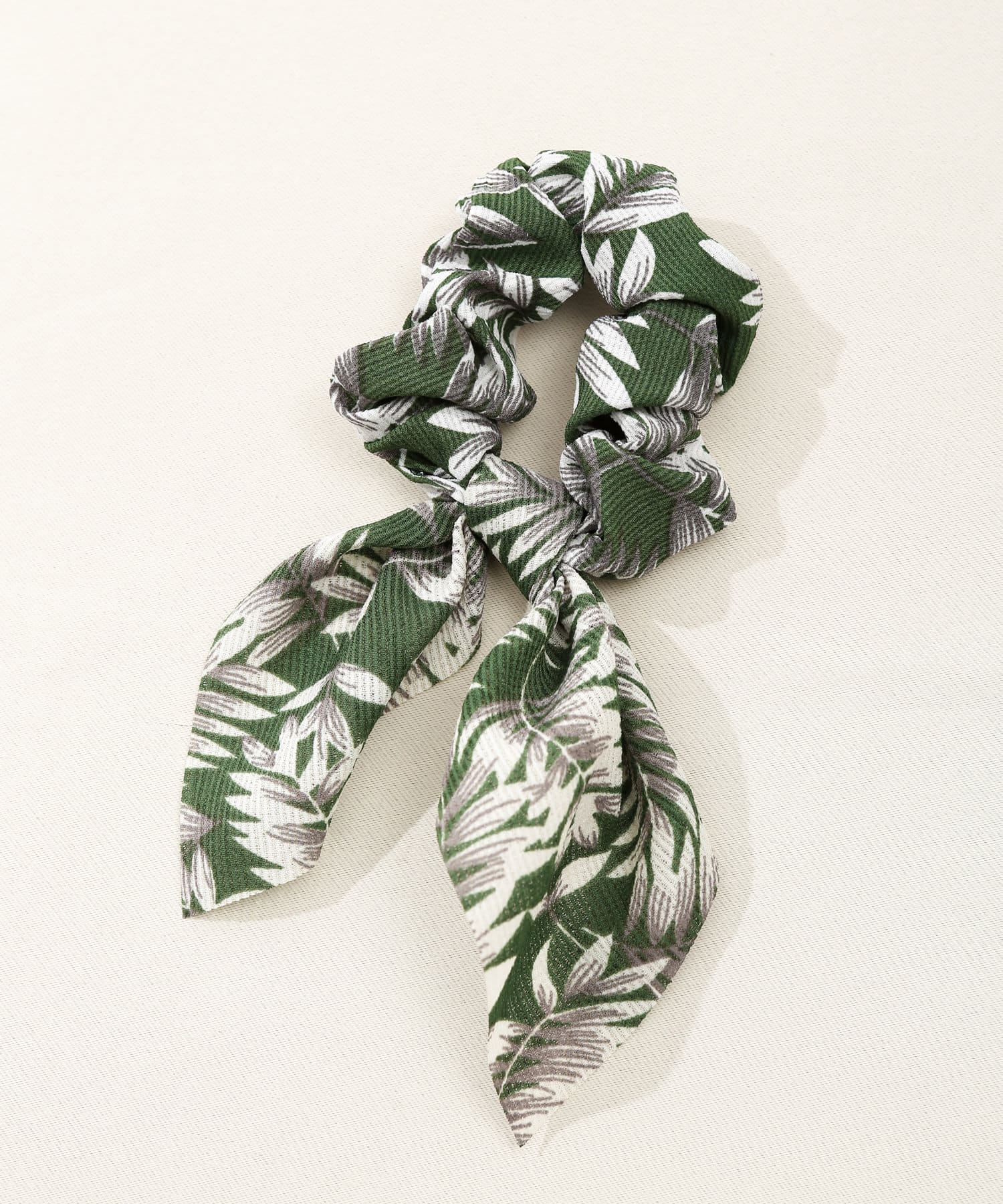 Asoko バンダナ柄リボンシュシュ 3coins スリーコインズ レディース Pal Closet パルクローゼット パルグループ公式ファッション通販サイト