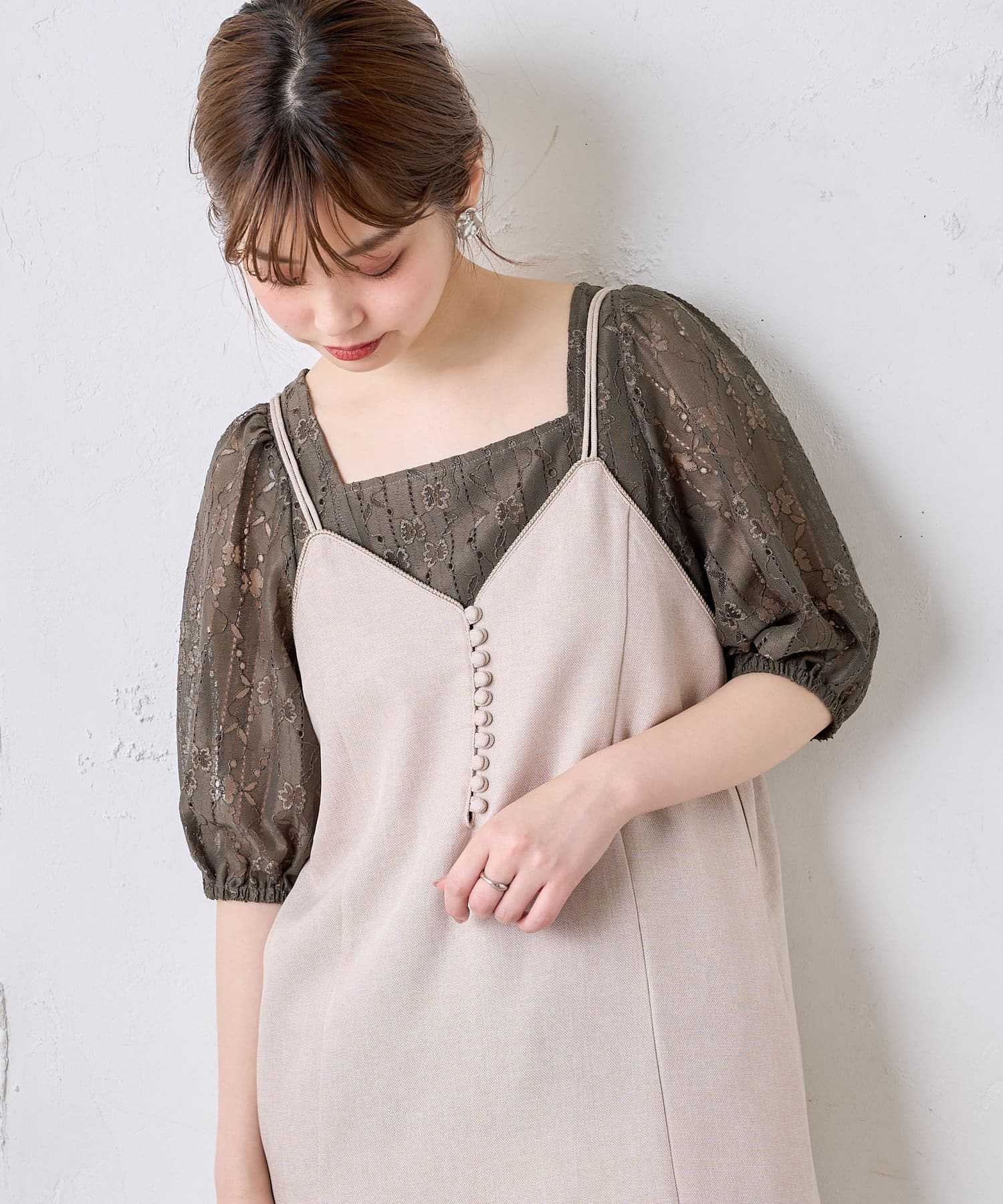 natural couture(ナチュラルクチュール) ストライプフラワーレースバルーンスリーブブラウス