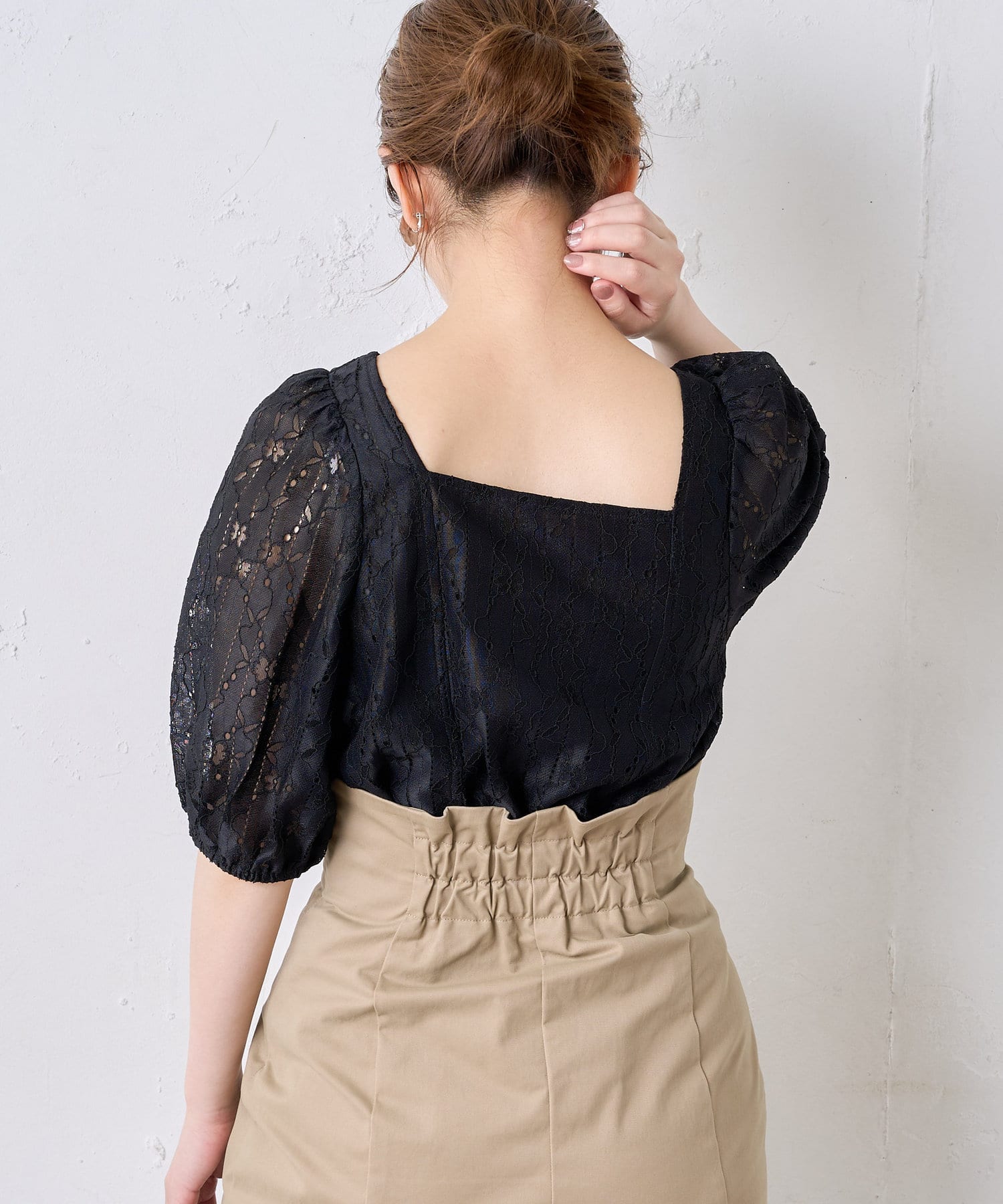 natural couture(ナチュラルクチュール) ストライプフラワーレースバルーンスリーブブラウス